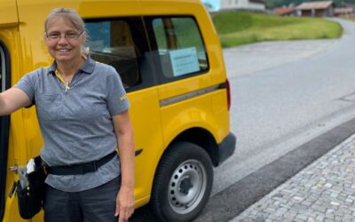 Pöstlerin Anna Egger bedient die längste Tour der Schweiz